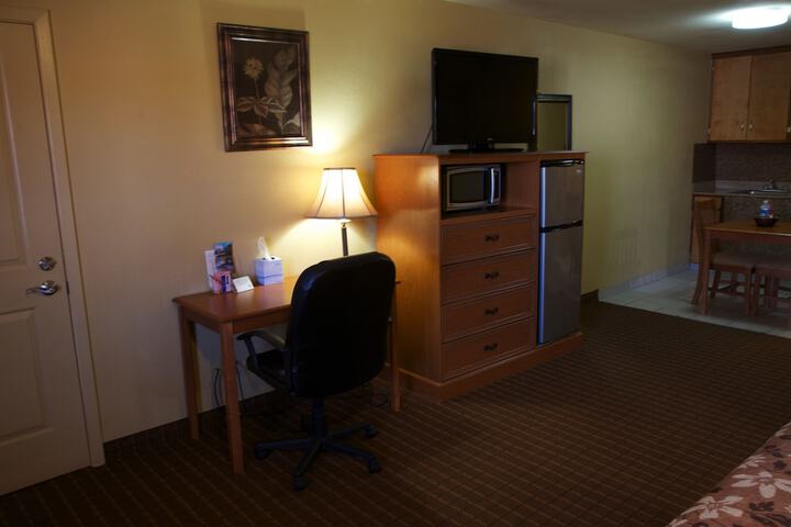 Room 27 of 35