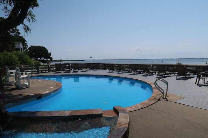 The Inn at Corolla Light