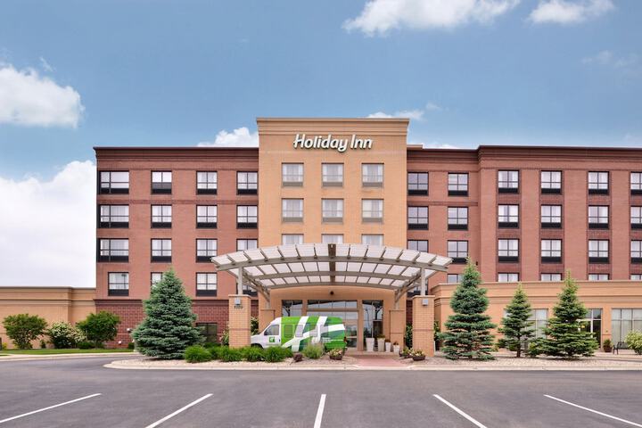 Hotel 4 of 75