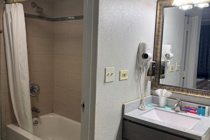 Bluestar Motel