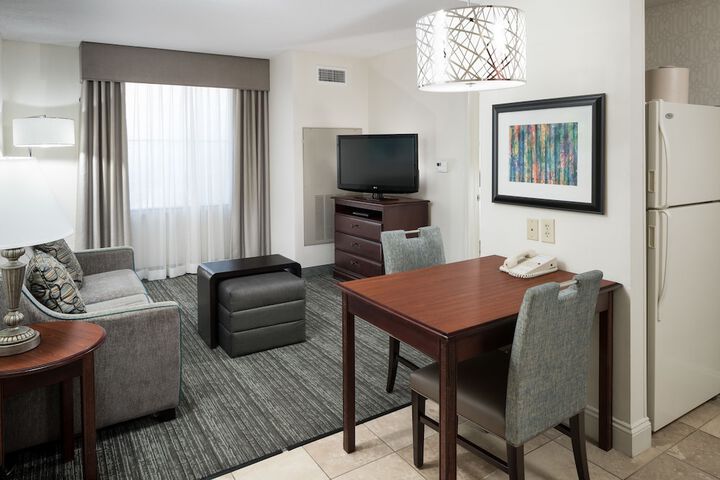 Room 16 of 39