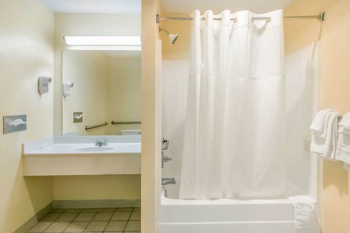 Americas Best Value Inn Clayton