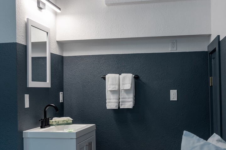Room 26 of 34