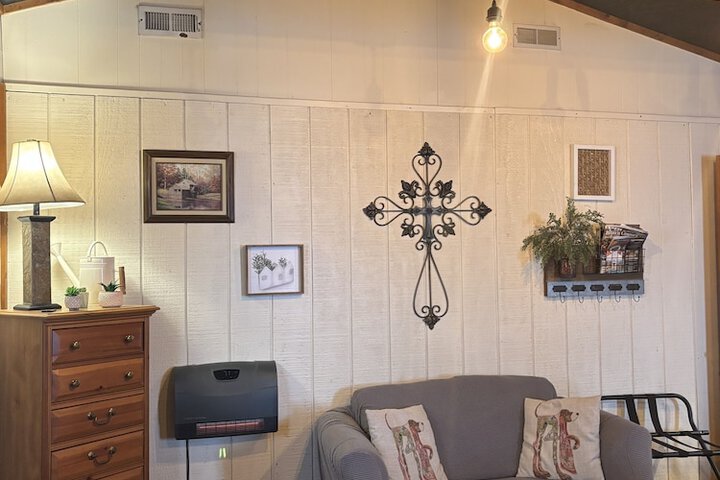 The Iris Garden Downtown Cottages and Suites
