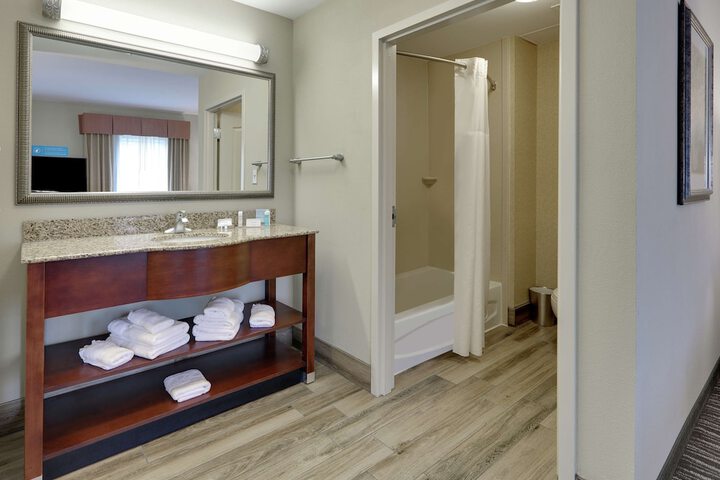Room 44 of 49