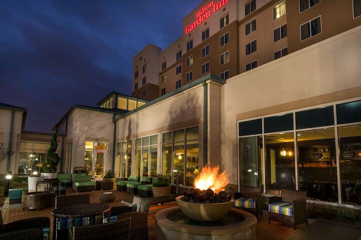 Hotel 5 of 51