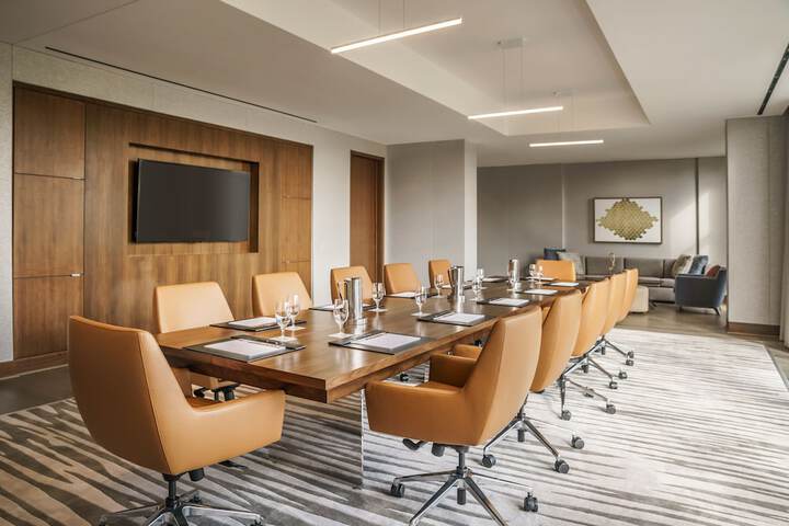 Hyatt Regency Houston / Galleria