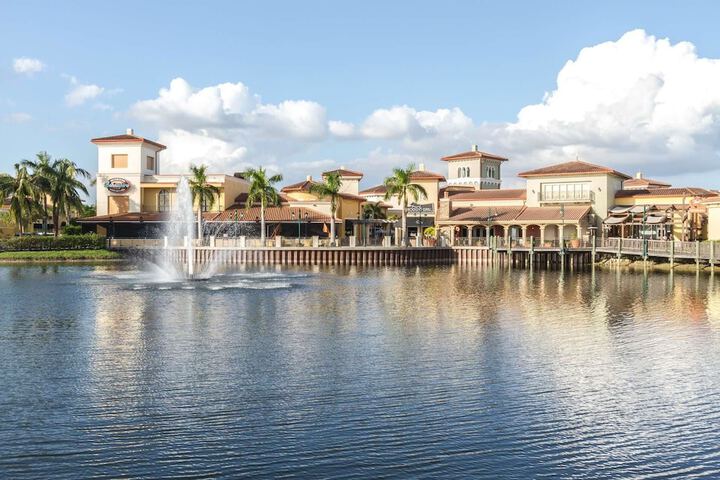 THE RESIDENCES AT COCONUT POINTE 8203