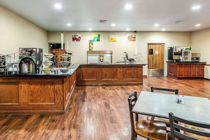 Quality Inn & Suites Hannibal West