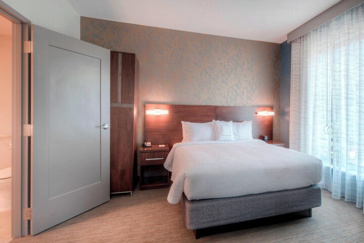 Room 36 of 87