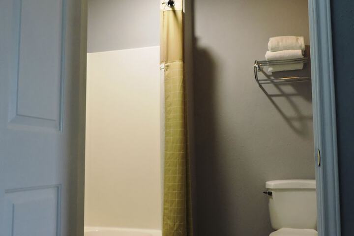 Room 15 of 19