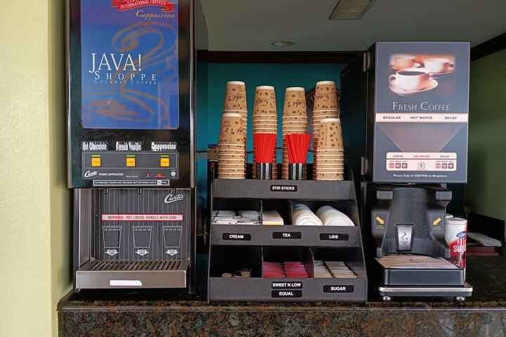 Breakfast/Coffee Service 32 of 38