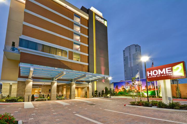 Hotel 7 of 39