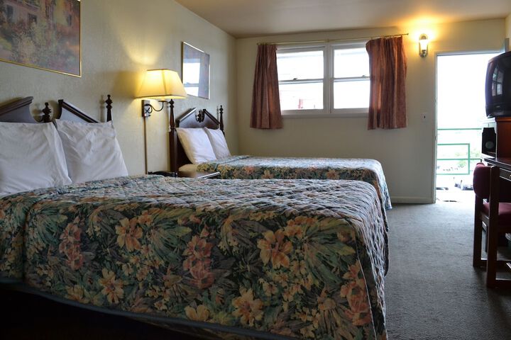 Room 18 of 34