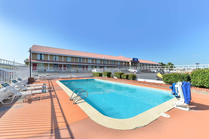 Pool 5 of 22