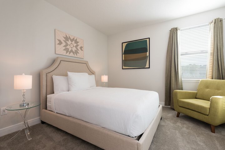 Room 516 of 705