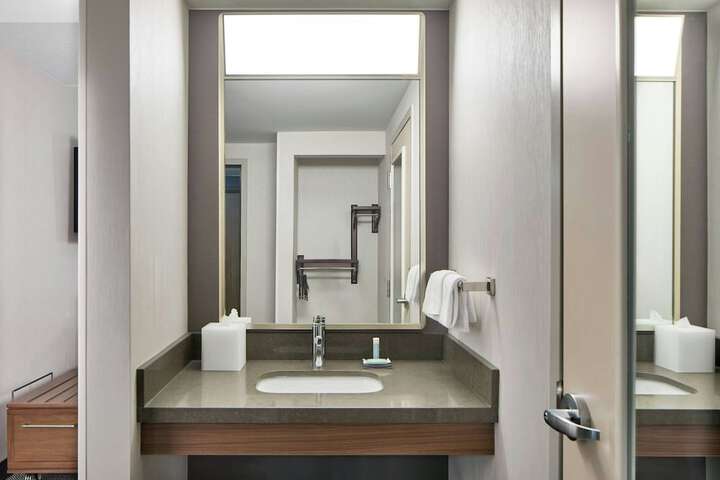 Courtyard by Marriott Providence Downtown