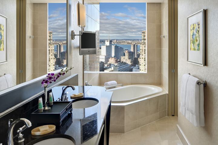 Room 74 of 104
