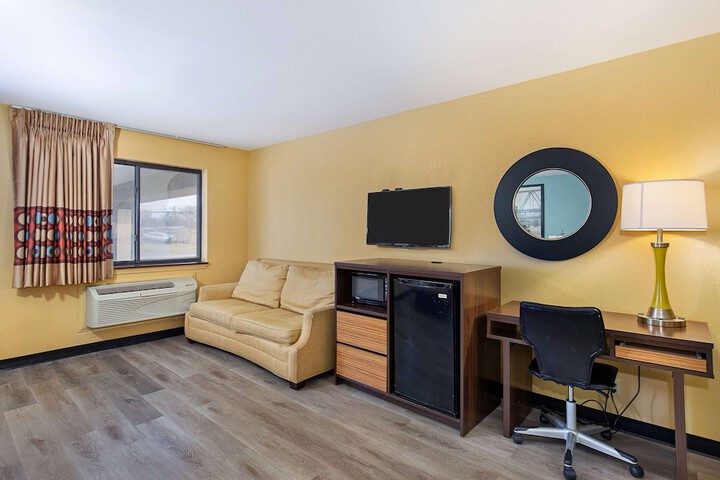 Room 5 of 27
