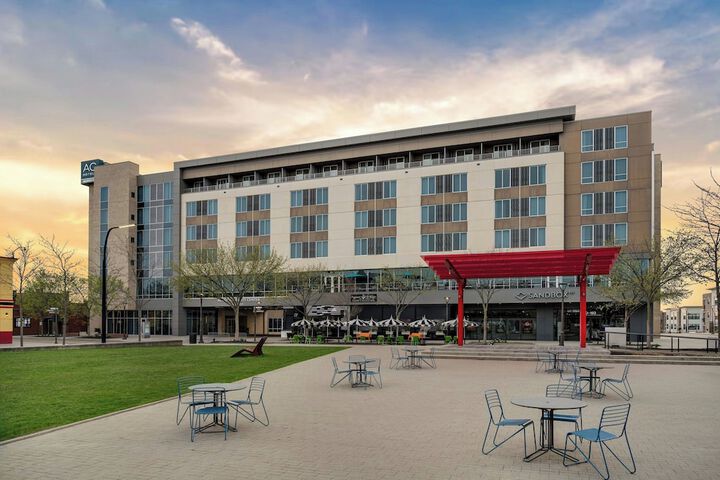 AC Hotel by Marriott Cincinnati at Liberty Center