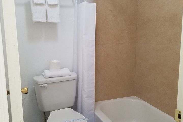 Budget Inn