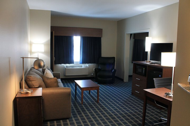 Room 18 of 32