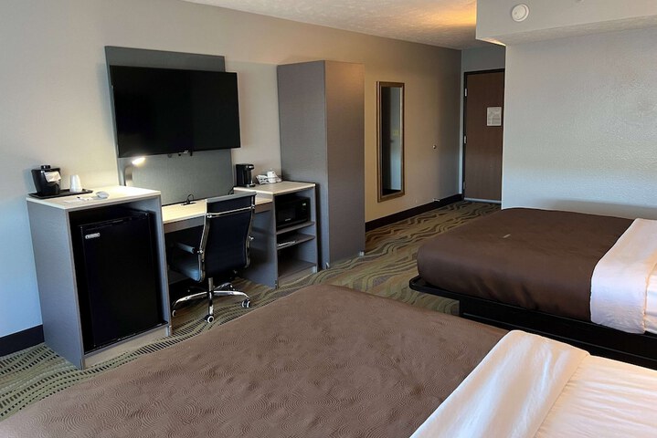 Room 19 of 25