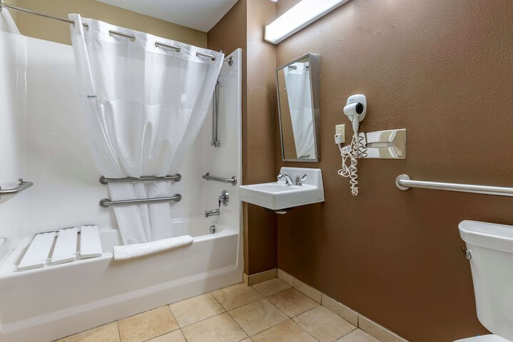 Room 14 of 30