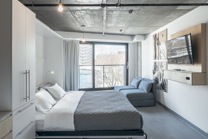 Room 67 of 91