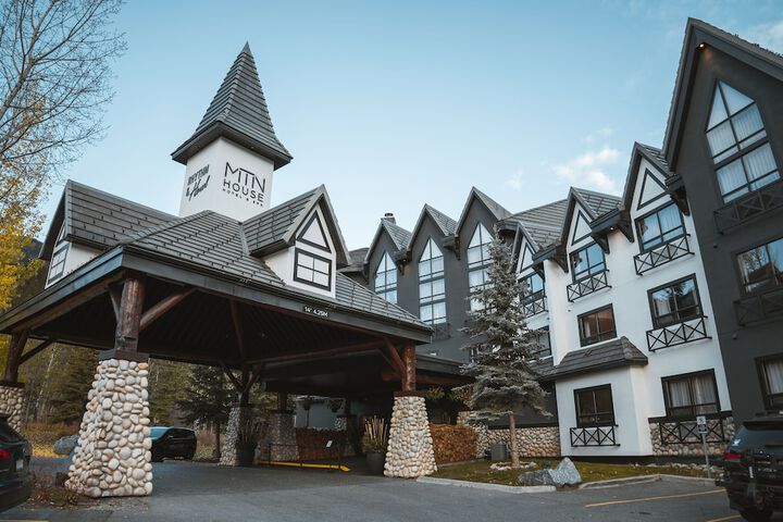 Hotel 2 of 74