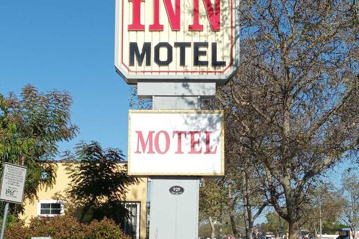 Pomona Inn