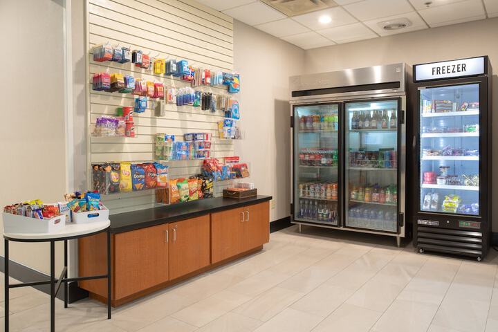 Holiday Inn & Suites Goodyear - West Phoenix Area by IHG