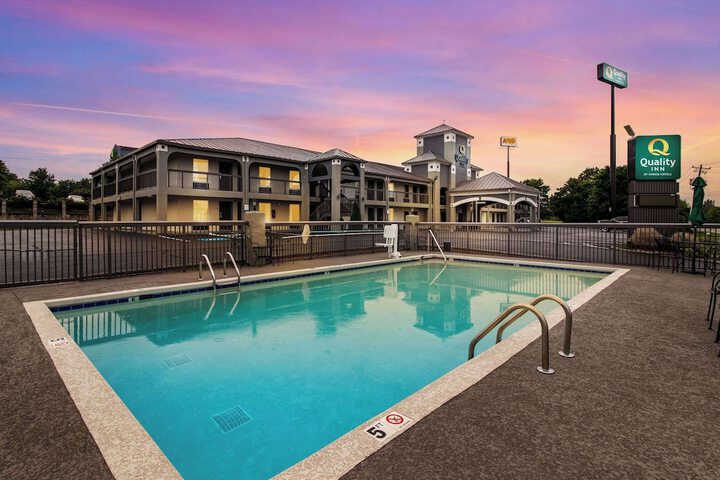 Pool 2 of 17