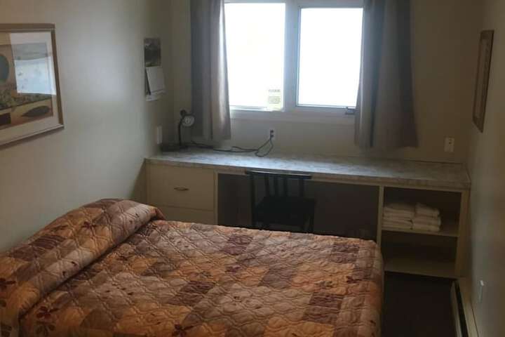 Room 10 of 19