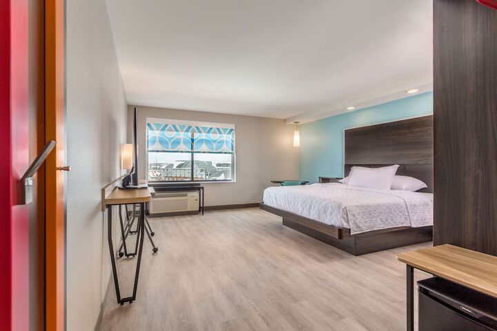 Room 10 of 36