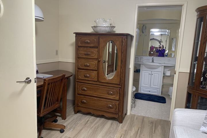 Room 15 of 42