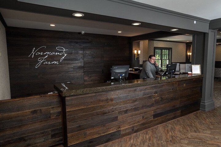 Normandy Farm Hotel and Conference Center