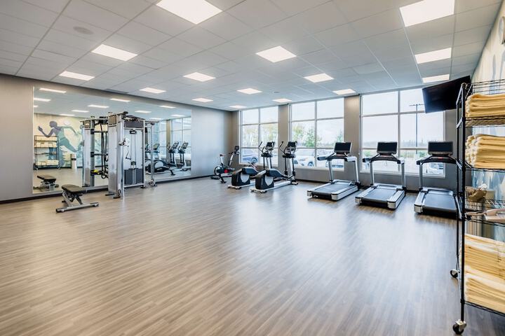 Hyatt House Winnipeg-South / Outlet Collection