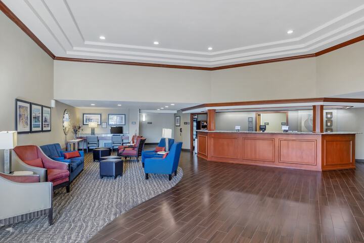 Hotel Interior 11 of 28