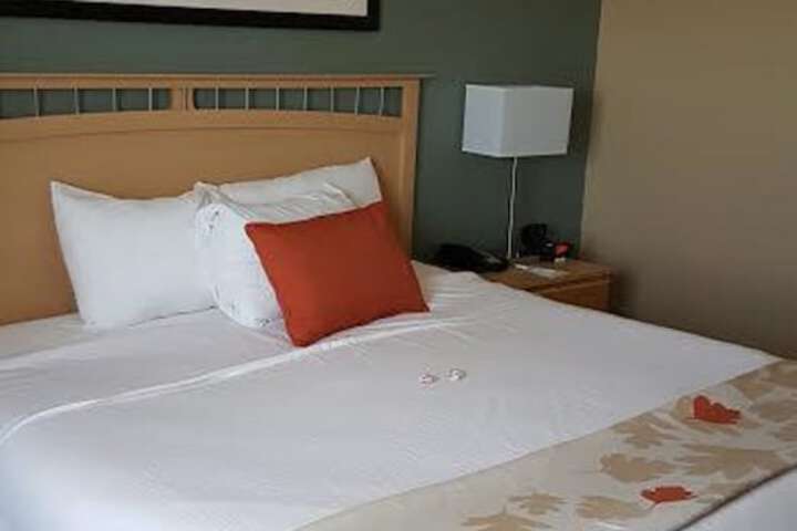 Room 16 of 21