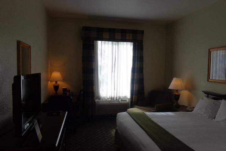 Room 39 of 48