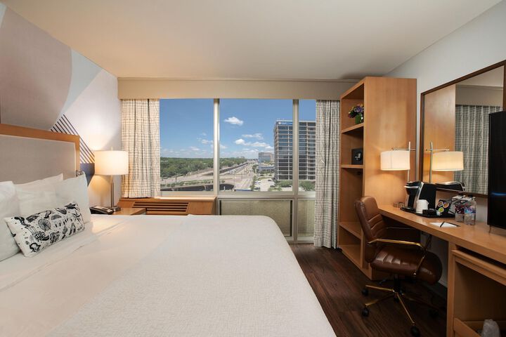 Room 26 of 48
