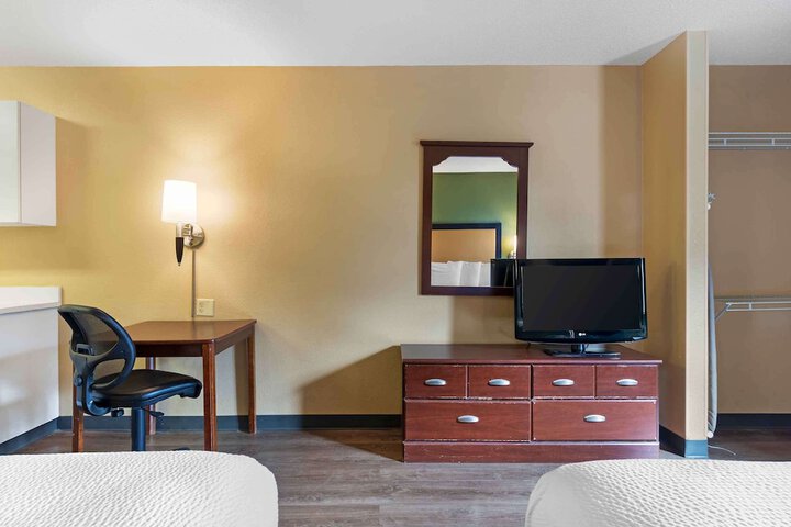 Room 25 of 30