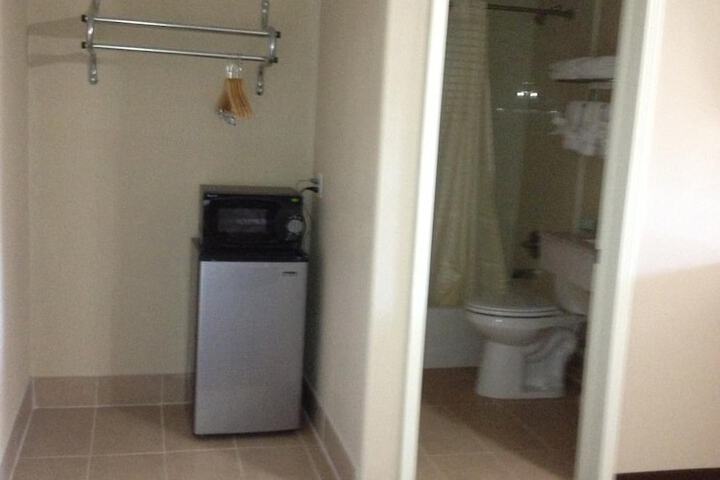Room 42 of 57