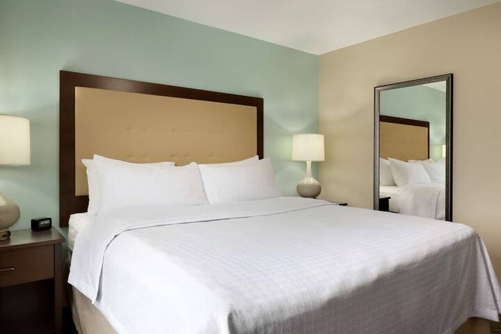 Room 20 of 32