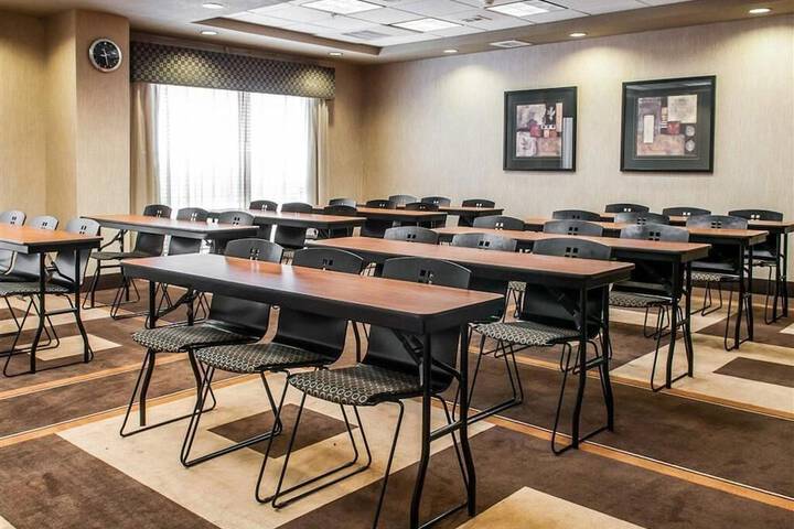 Comfort Suites Hobbs
