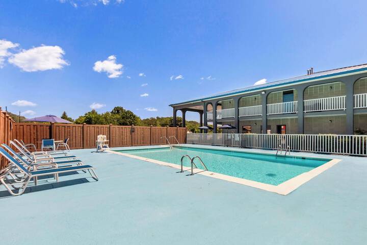 Pool 5 of 31