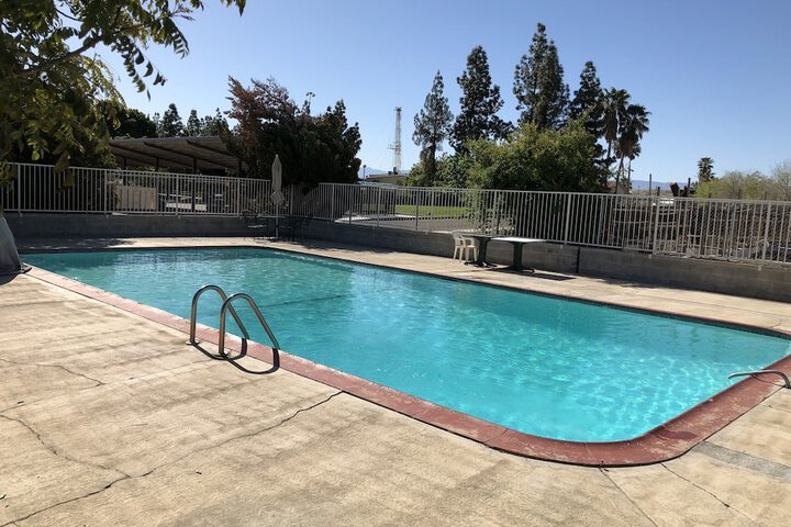 Pool 4 of 38