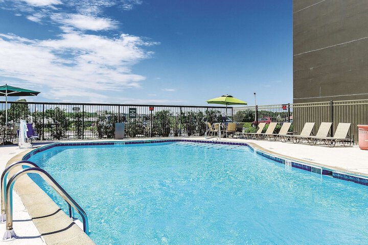 Pool 7 of 41