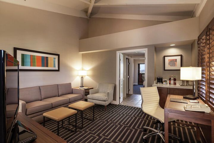 Hilton Phoenix Tapatio Cliffs Resort